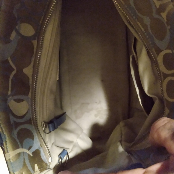 Authentic Coach Handbag - Picture 5 of 6